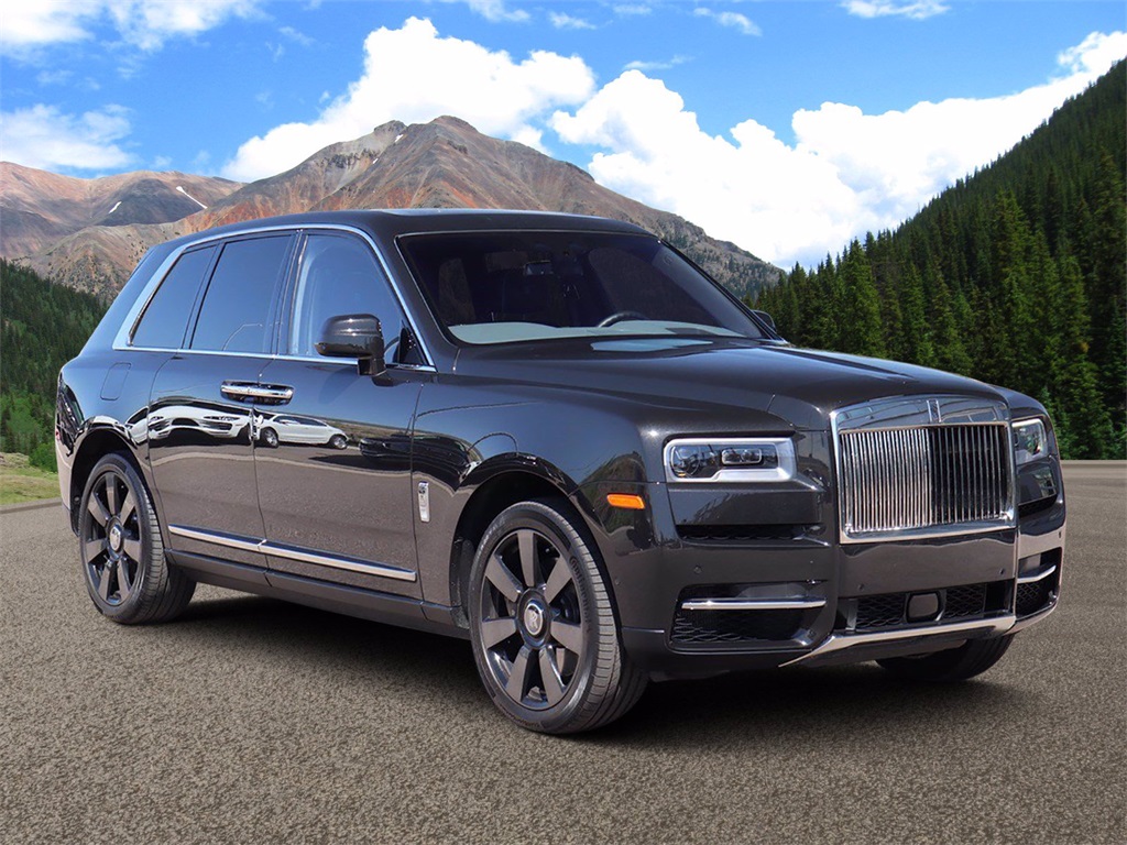 Rolls royce cullinan фото